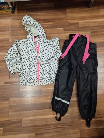 Matschhose / Regenhoseund Jacke für Kinder, Grösse 110, B22