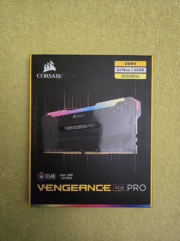 Memoria / RAM: 2x8GB DDR4 3200MHz – Usato da Corminboeuf venduto da Jason.hrv 3