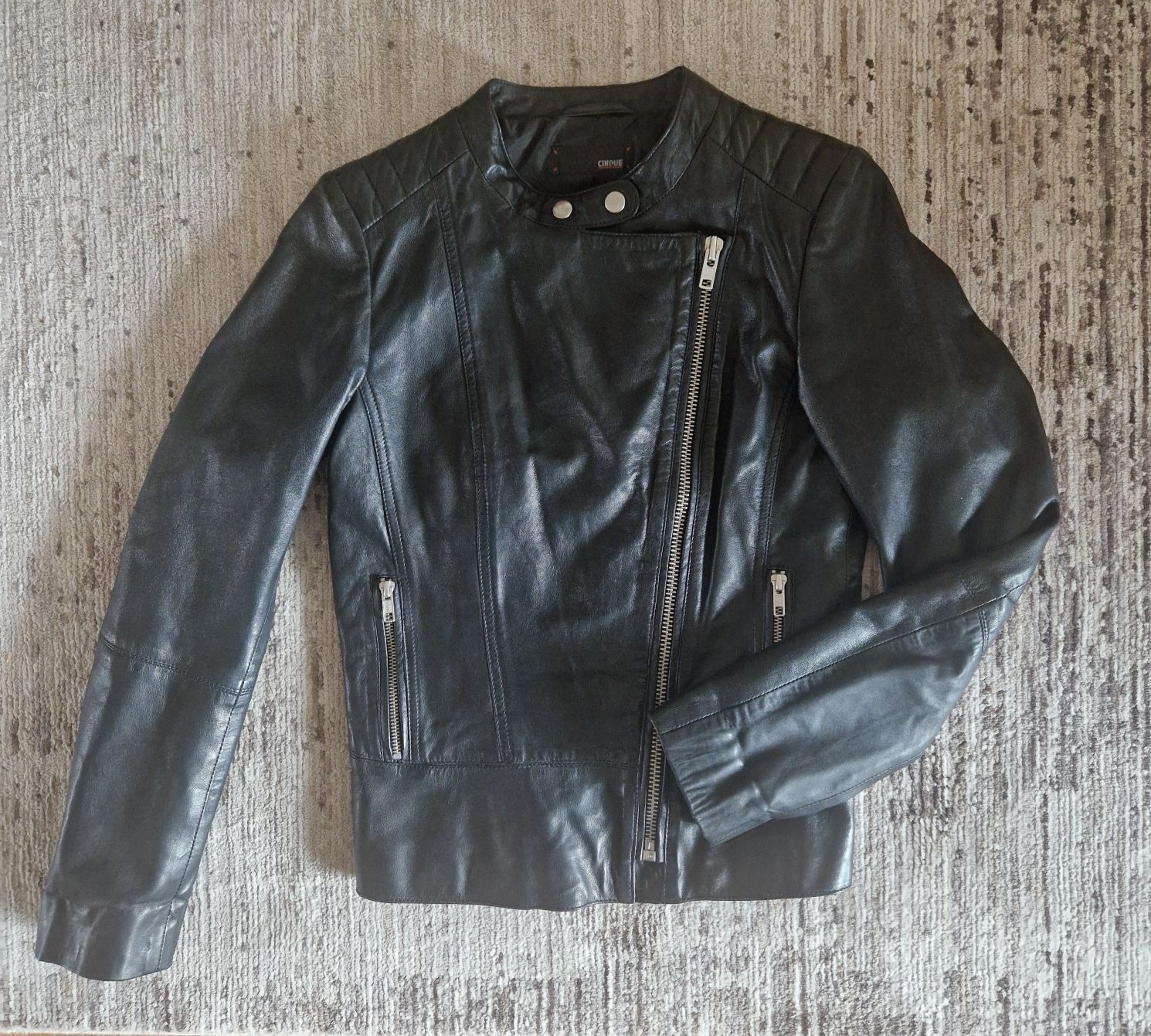 Cinque Giacche: Cinque Lederjacke, schwarz, Grösse 34 – Usato da Kloten venduto da somsing