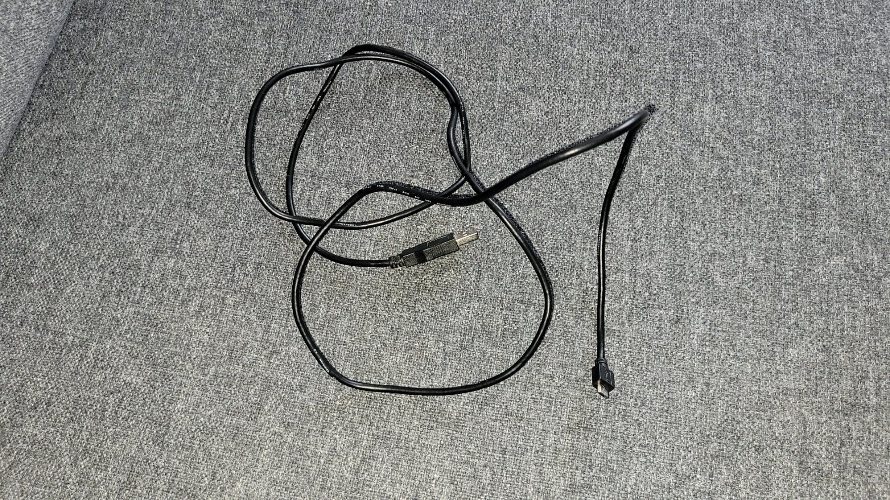 Cavi: Câble USB - micro 1m – Usato da Bionnens venduto da Meg011 1
