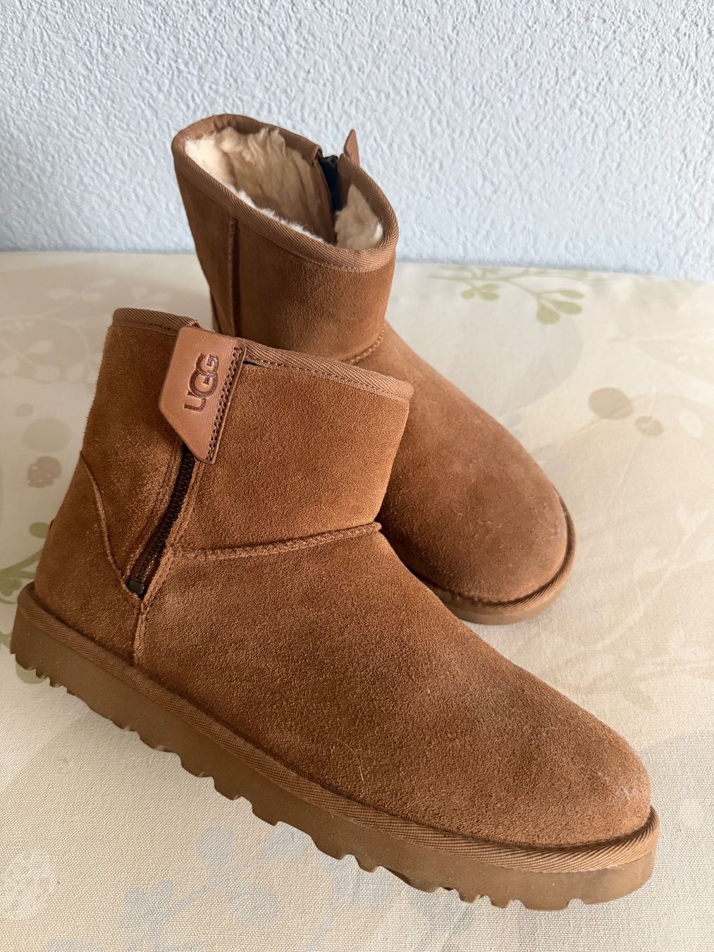 Ugg Scarpe da uomo: Uggs Farbe Chestnut Gr 41 – Usato da Lohn SH venduto da mathea 3