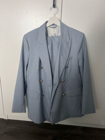 Damen Hosenanzug hellblau zweireihig guter Zustand