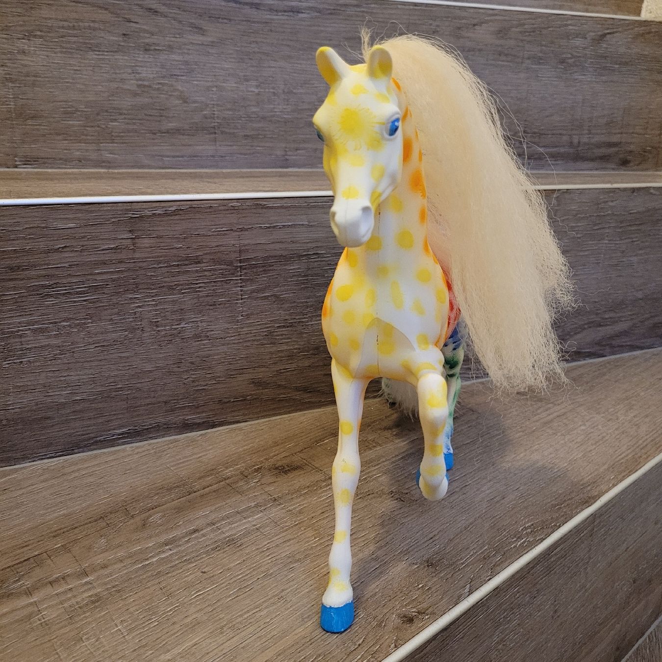 Giocattoli: Barbie Pferd Regenbogen Repaint/ Unikat – Usato da Niederbuchsiten venduto da klengyel 8