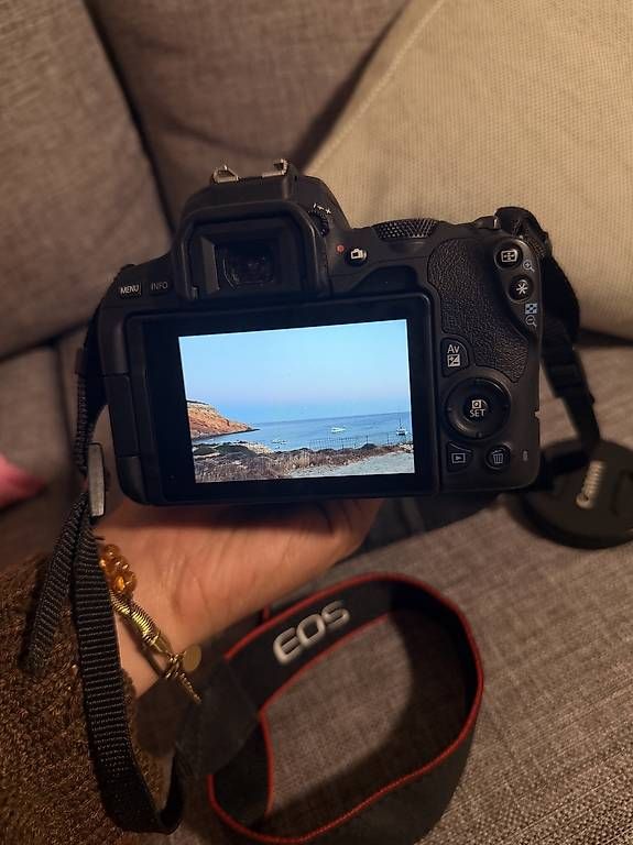 Canon Kamera: Canon EOS 200D – Gebraucht aus Dietikon von Samiravanessa 3
