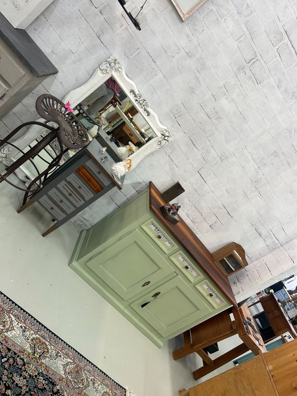 Cassettiere: Kommode Sideboard Anrichte Buffet Nussbaum vintage börnie's – Usato da Gränichen venduto da boernies01 9