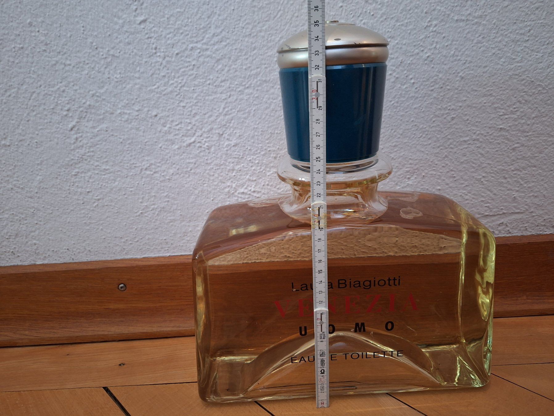 Flacons: Grossfactice Parfume Flacon (Deco Parfum) – Gebraucht aus Luzern von luc_9k8h 1