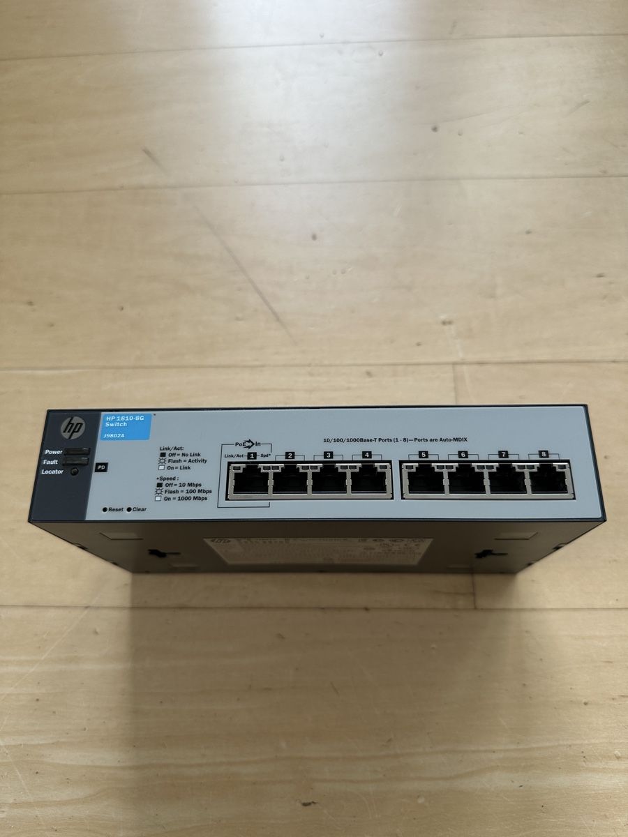 Hewlett Packard Hub & Switch: HP Procurve 1810-8G - J9802A – Usato da Hombrechtikon venduto da Redzonk 1
