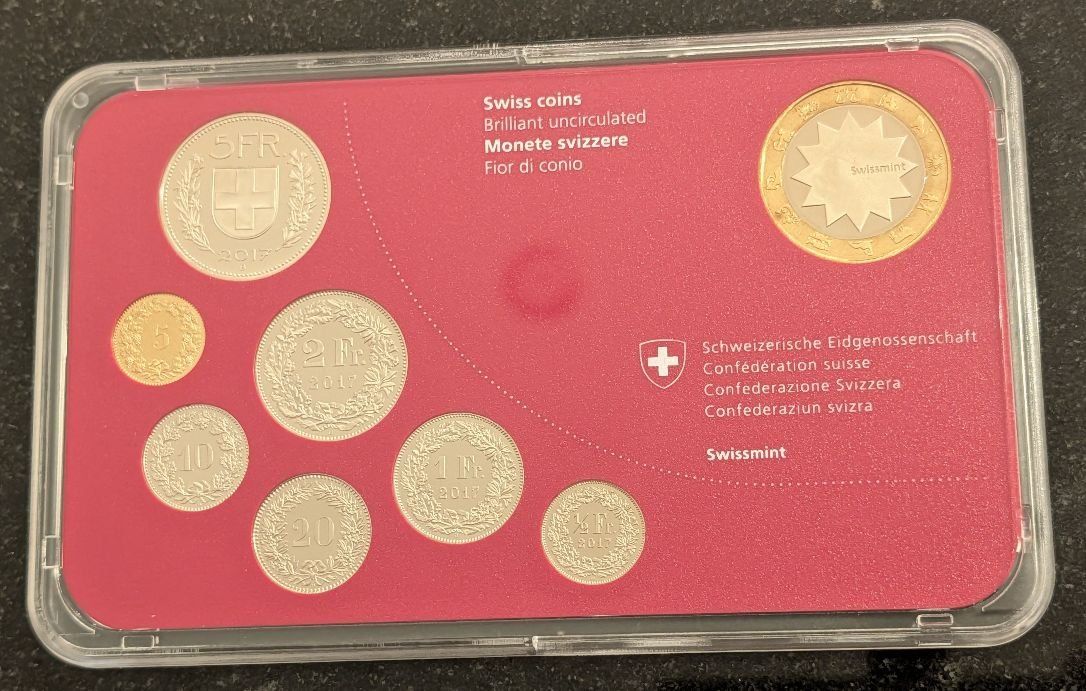 Tutti le monete: Münzsatz Baby 2017 stgl – Nuovo (secondo la descrizione) da Arch venduto da moneyswiss 2