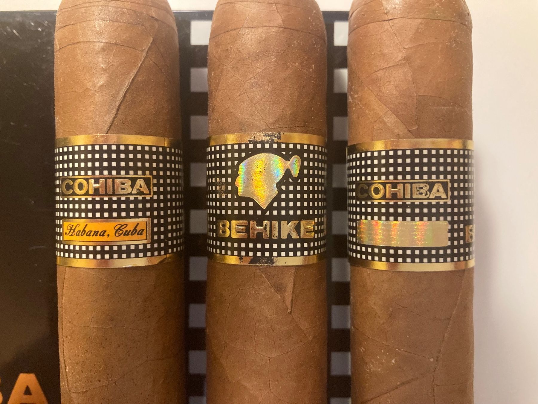 Cohiba Sigari: Cigares Cohiba Behike 56 – Nuovo (secondo la descrizione) da Villarlod venduto da bonplan 2