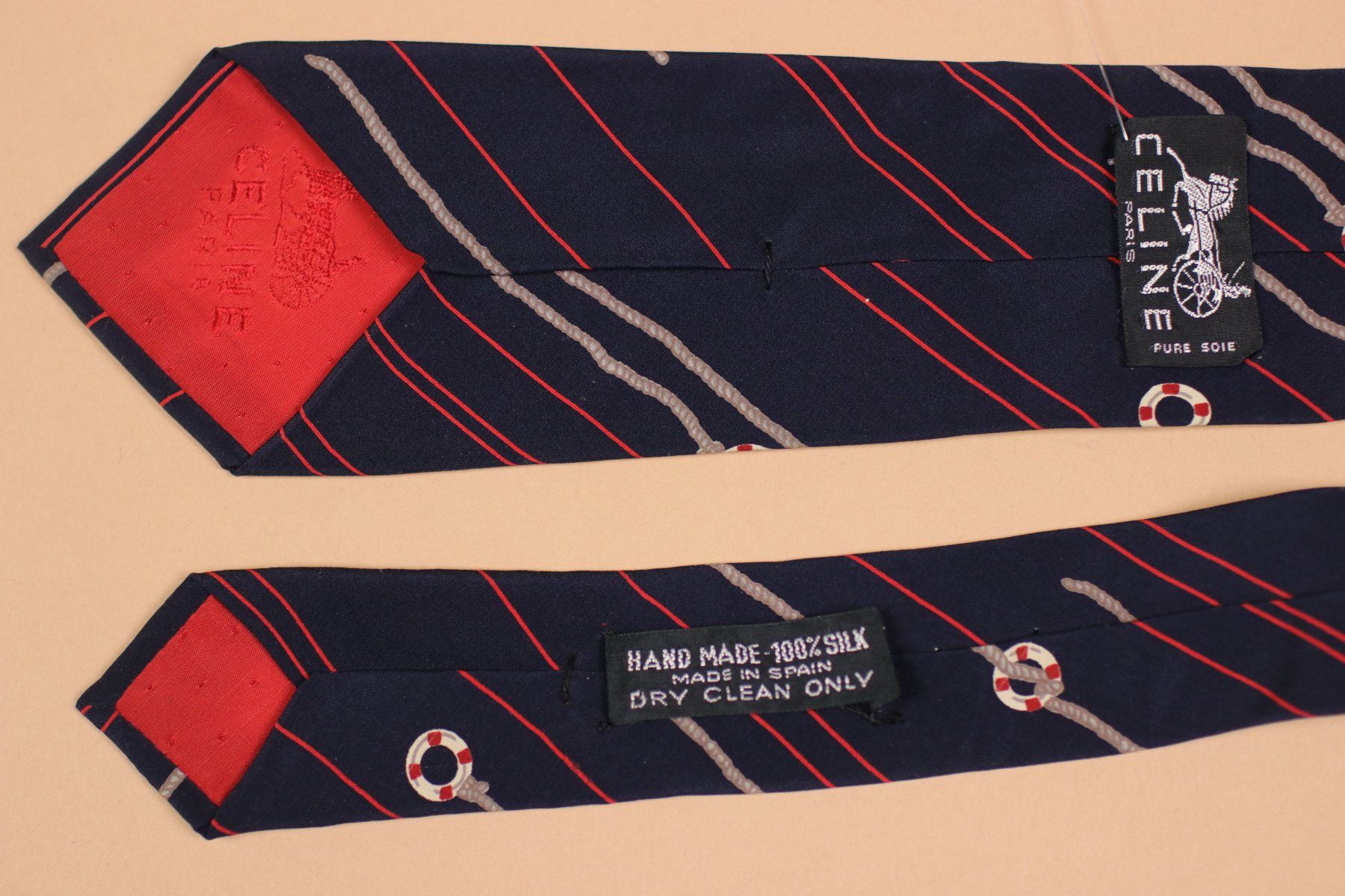 Celine Cravatte: Vintage Celine Silk Tie – Usato da Hombrechtikon venduto da BAZ-Vintage 2