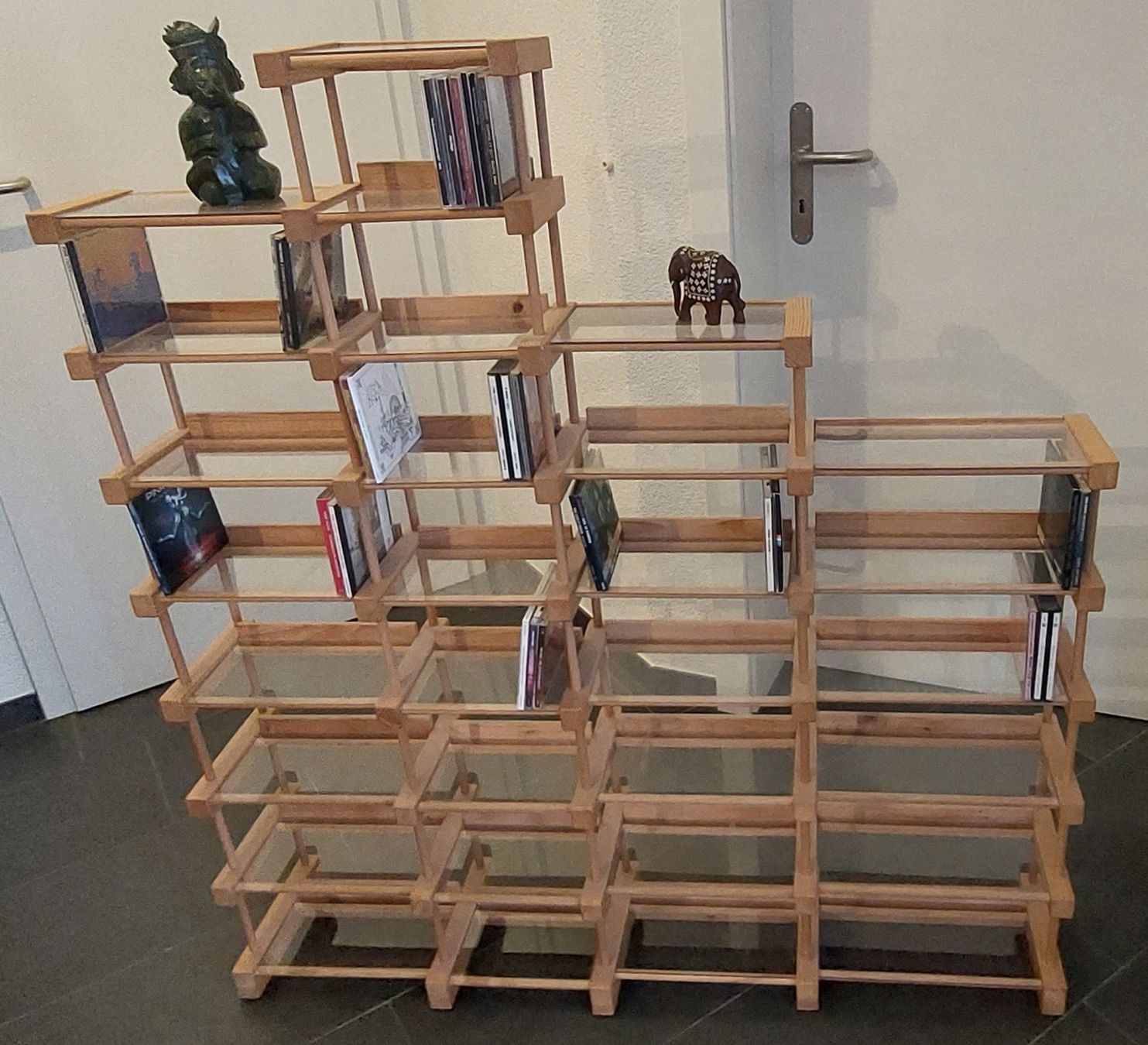 Scaffali: CD Regal Holz-Plexi, Einzelstück, Einzigartig, für ca.630CDs – Usato da Oberdiessbach venduto da gerbu01 7