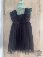 H&M Plissiertes Kleid Gr. 134 - Schwarz