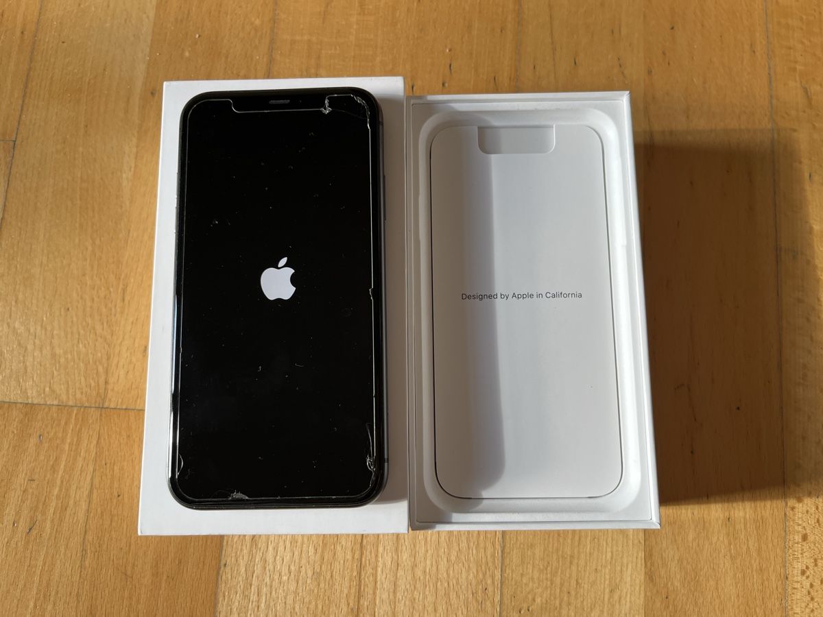 Apple Telefoni cellulari / Smartphones: iPhone 11 – Usato da Luzern venduto da Mobahn_Schwarzenberg 3