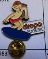 Pin Drogerie DROPA  Knabe