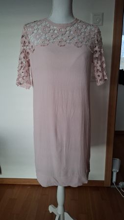 Robe Sandro Paris rose dentelle T1 élégante  printemps été