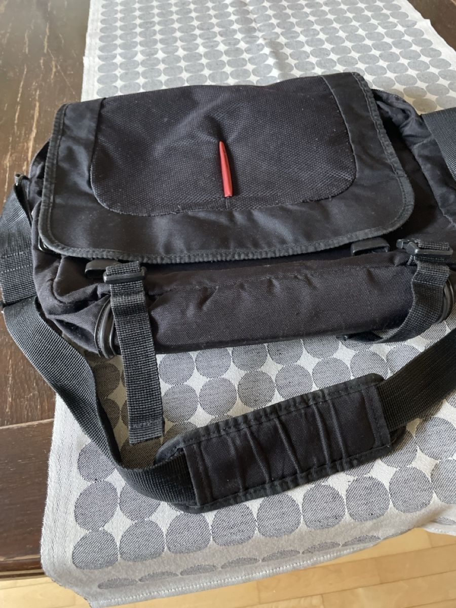 Samsonite Borse: Samsonite Umhängetasche, schwarz, – Usato da Basel venduto da Jul17 5