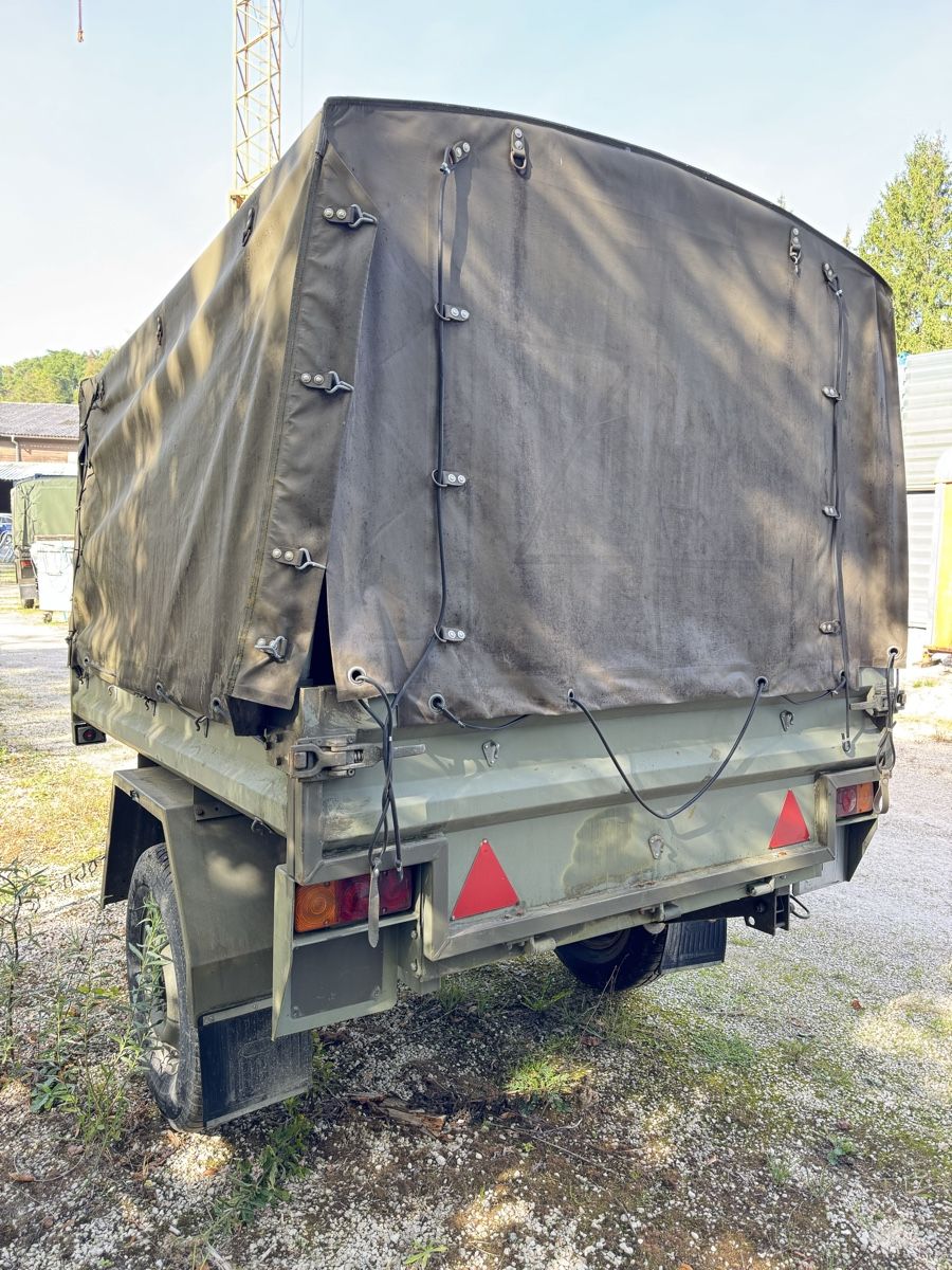 Zbinden Rimorchi: Remorque eux-militaire bâchée sans permis de circulation  – Usato da Brislach venduto da Lea_bggmbh 2