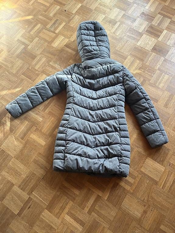 Cappotti: Esprit Damen Wintermantel Grösse XS – Usato da Uttigen venduto da extreme08 1