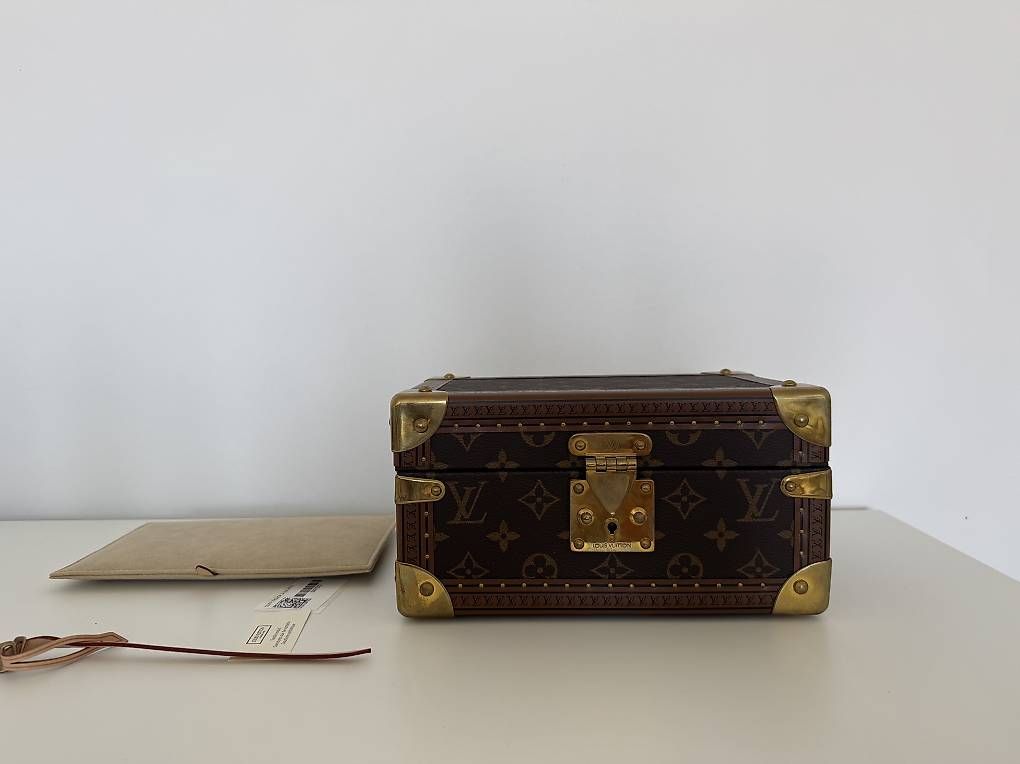 Borse: Louis Vuitton Coffret Tresor 24 Monogram – Usato da Basel venduto da Ohschaumal 1