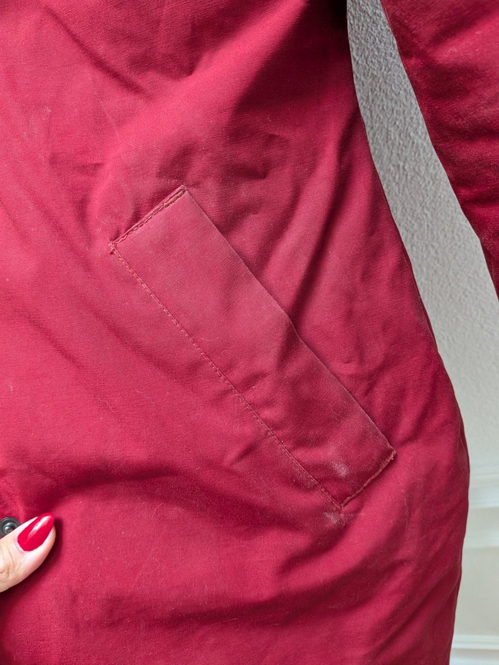 Canada Goose Giacche: Canada Goose M tailliert, rot – Usato da Bergdietikon venduto da Lindor12 3