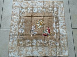 FOULARD/ TUCH MIT SCHMETTERLING UND BLUMENMUSTER