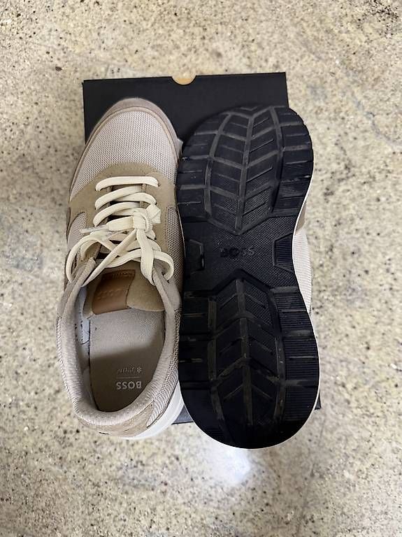 Scarpe da uomo: BOSS Niedrige Sneaker Vinston Schuhgröße 43 – Usato da Zürich venduto da meti1975 2