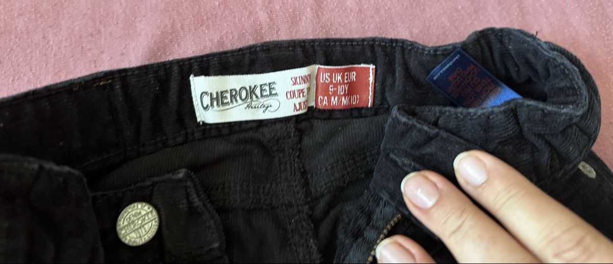 Pantalons: Cordhose Cherokee – D'occasion à Dürrenroth par tvy_bh56 2