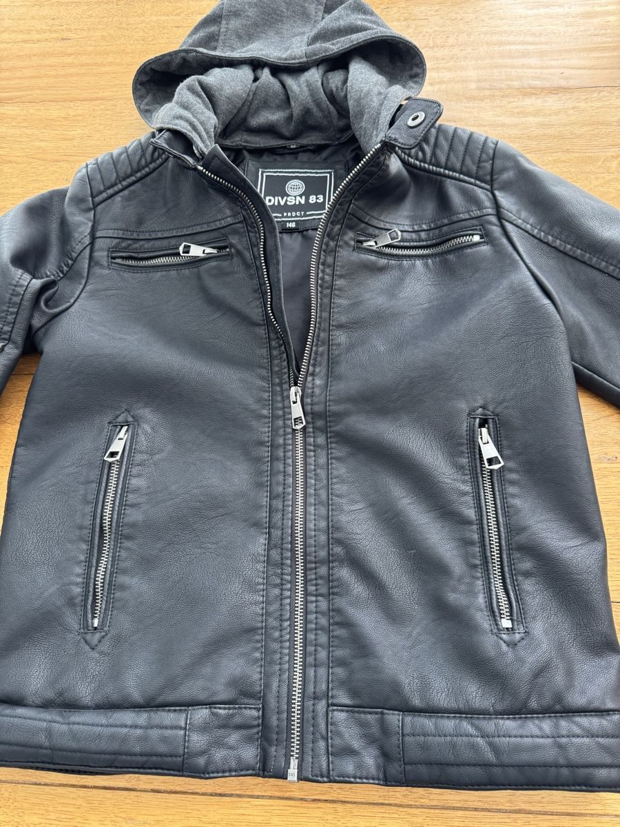 C&A Giacche & Cappotti: Bikerjacke mit Kapuze Grösse 146 – Nuovo (secondo la descrizione) da Hirzel venduto da Marmar88 4
