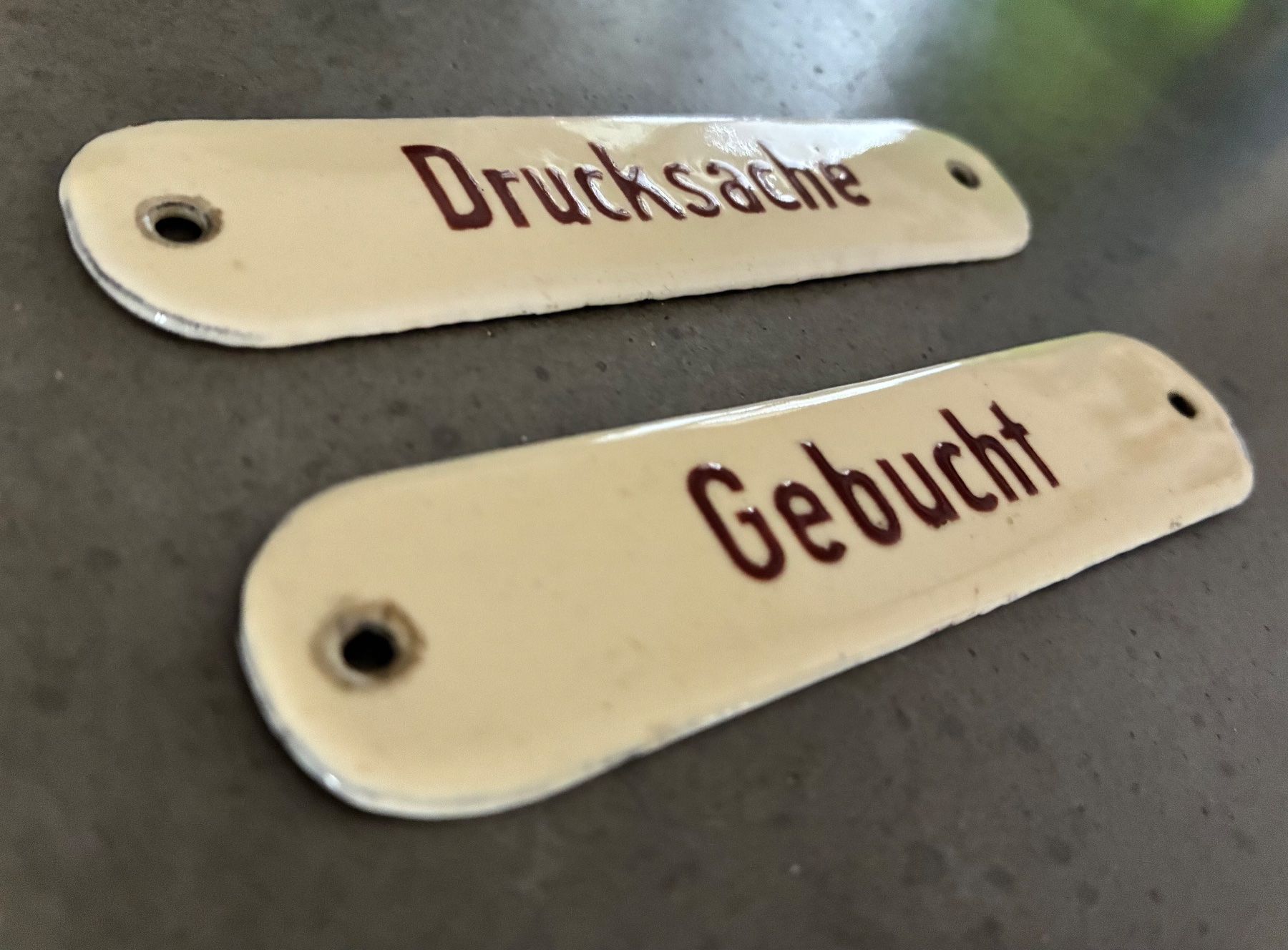 Schilder: Alte Emailschilder Drucksache, Gebucht – Gebraucht aus Steffisburg von Reitschel5 2