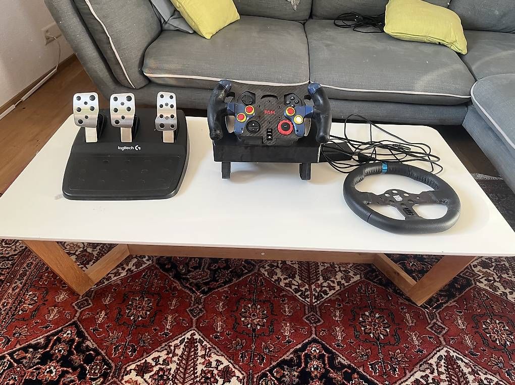 Logitech Controller: Lenkrad Logitech G29 mit F1 Redbull Lenkrad – Usato da Ittigen venduto da Ste_92yj