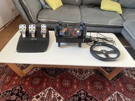 Lenkrad Logitech G29 mit F1 Redbull Lenkrad