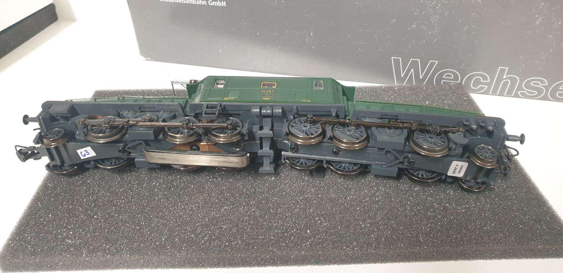Roco Modellini di ferrovie: Roco SBB Ce6/8 Rangierkrokodil Digital H0/AC 69848 – Usato da Neuenhof venduto da ludovicco 6