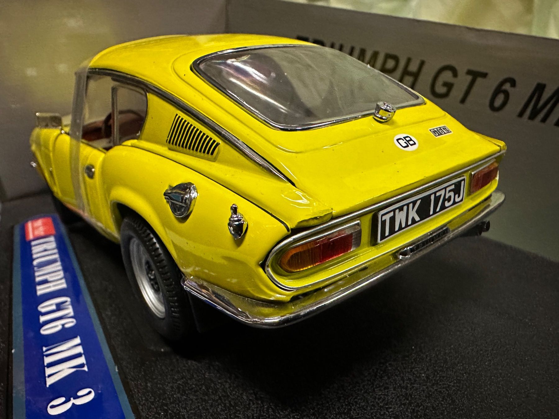 Triumph Modellini d'auto: Triumph gt6 mk3 Oldtimer gb classic coupe – Nuovo (secondo la descrizione) da Reinach AG venduto da rares75 1