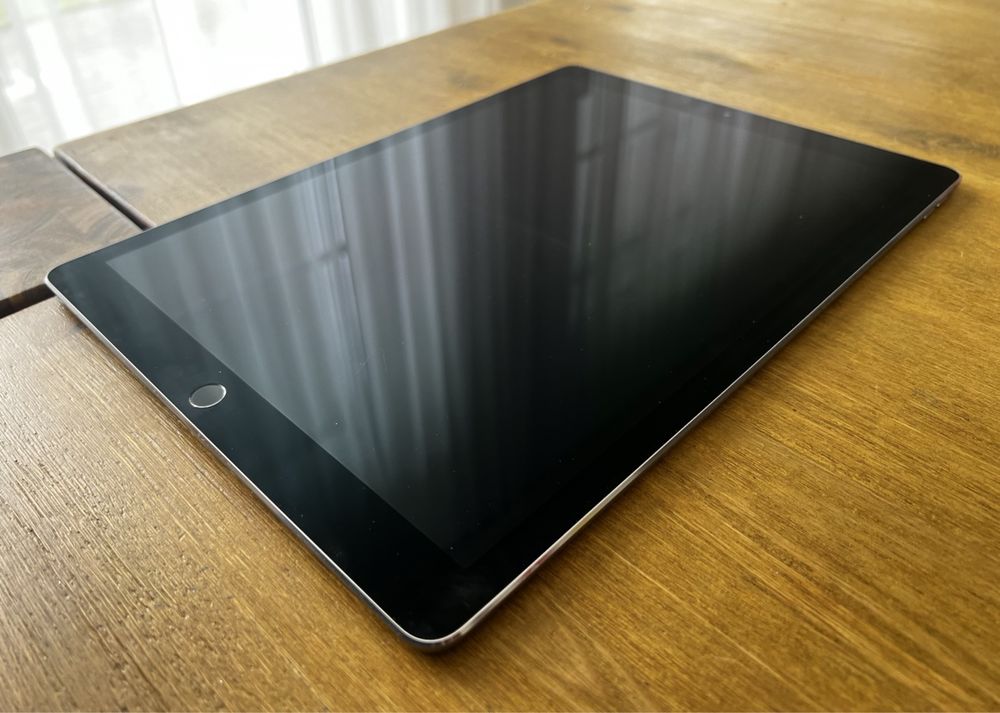 iPad pro 12.9 Silber 256GB 1st generation Kaufen auf Ricardo
