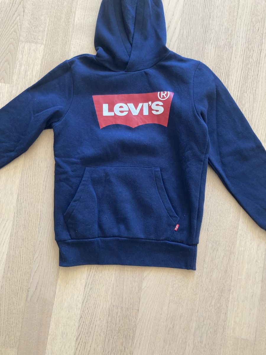 Levi's Maglioni & Felpe: fabrikneuer Levis Kapuzenpullover, Gr. 152 – Nuovo e nell'imballaggio originale da Otelfingen venduto da pat_8jmb 1