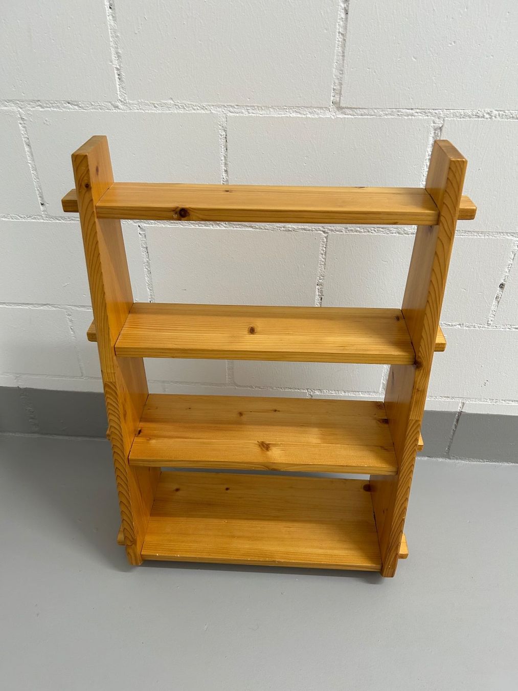 Scaffali: Holzregal – Usato da Wängi venduto da Argon180 2