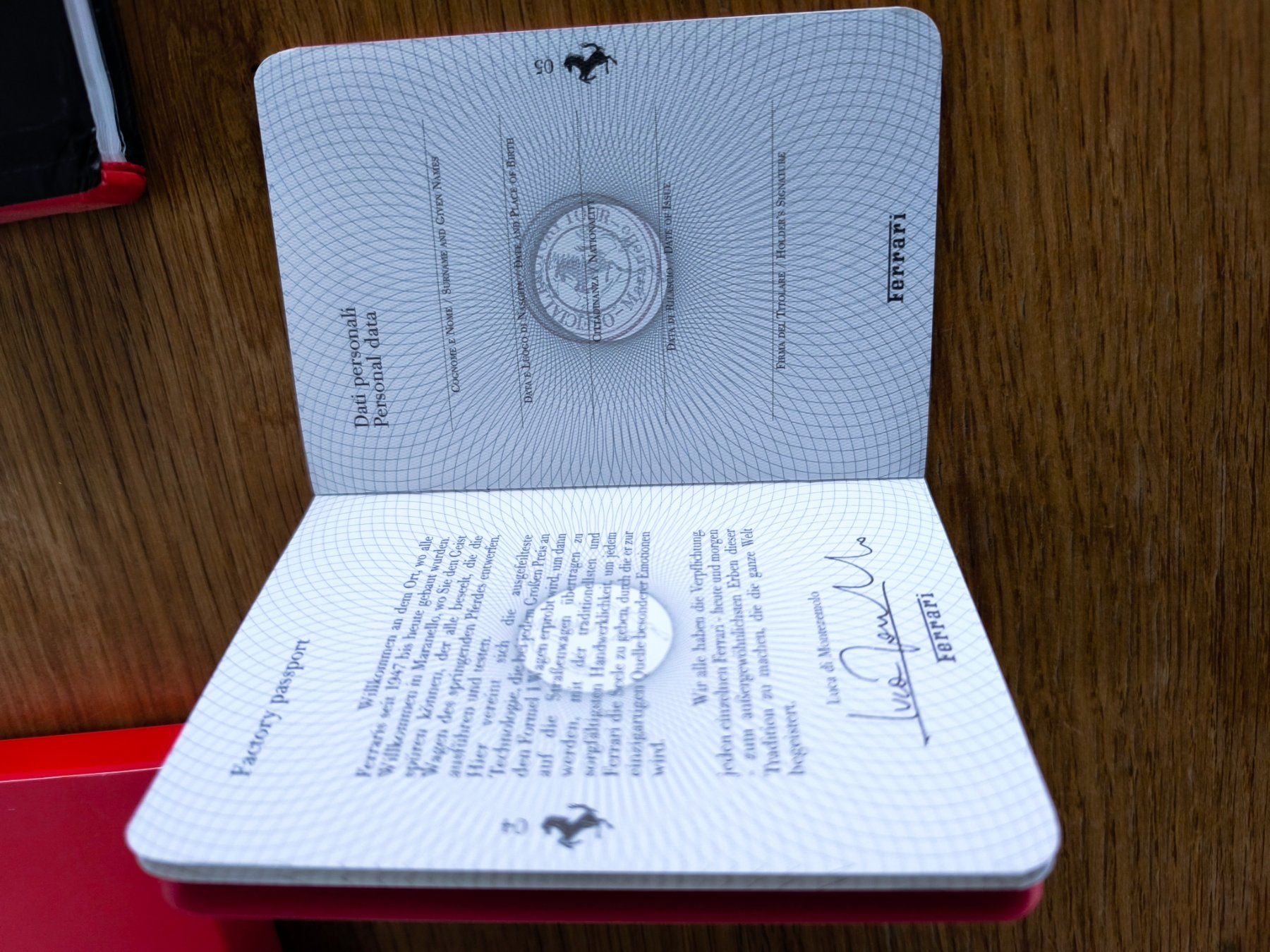 Libri: Ferrari 2012 Buch – Usato da Safnern venduto da Crosby01 2