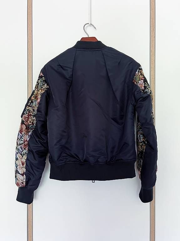 Desigual Jacken: Desigual Jacke, Gr. S, Blumenmuster - Neu – Neu (gemäss Beschreibung) aus Ennetbürgen von Fifis-Fundgrube 4
