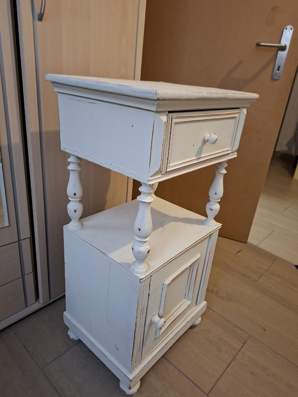 Tables de nuit: shabby Nachttisch Landhaus – D'occasion à Meinisberg par MartinaM1972 3