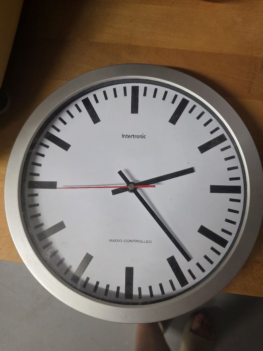 Orologi: Wanduhr Intertronic  – Usato da Büsserach venduto da Divina86