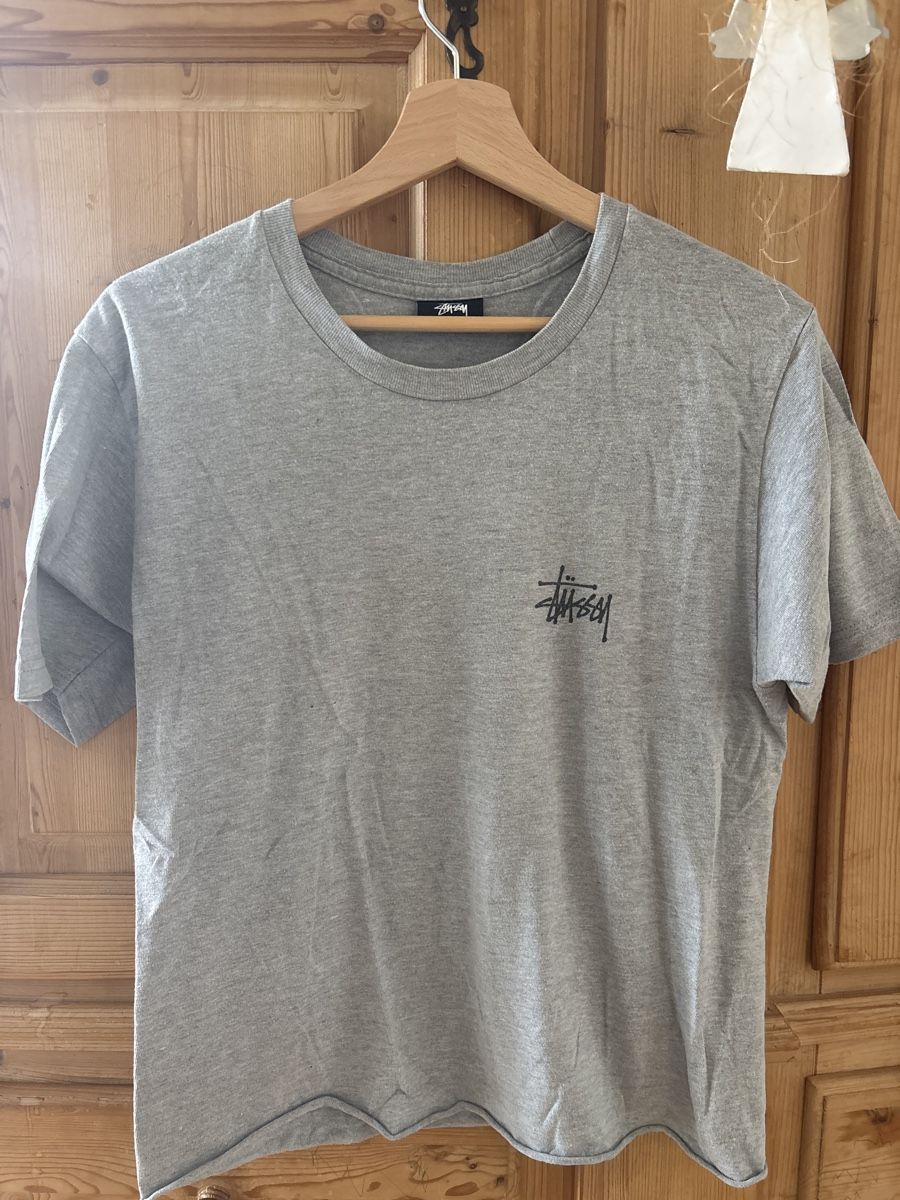 Stüssy T-Shirts: Stussy Tshirt mit coolem Backprint – Gebraucht aus Flums Hochwiese von sluechi