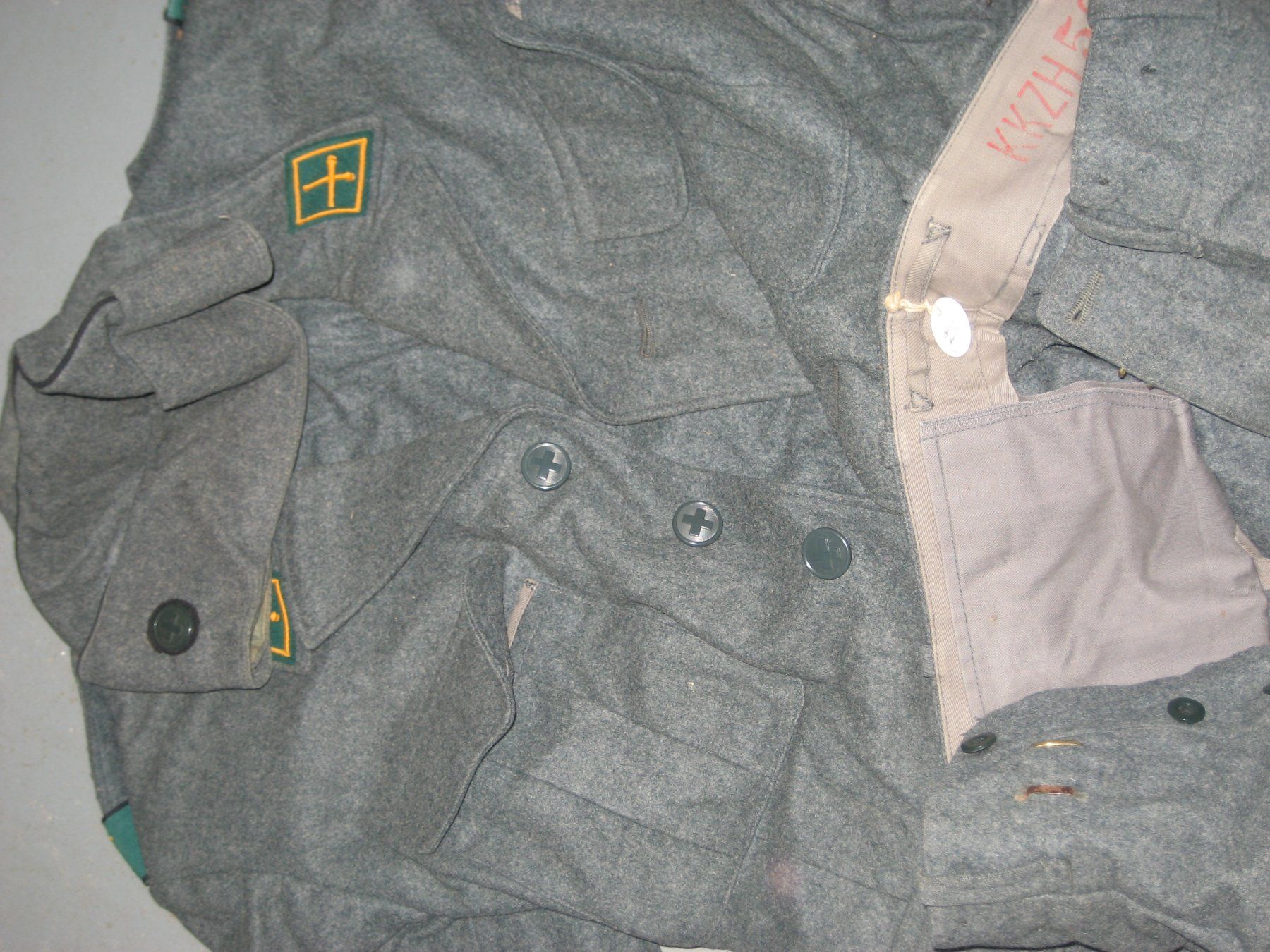 Uniformen: Schweizer Armee Uniform – Gebraucht aus Bischofszell von brauni11 1