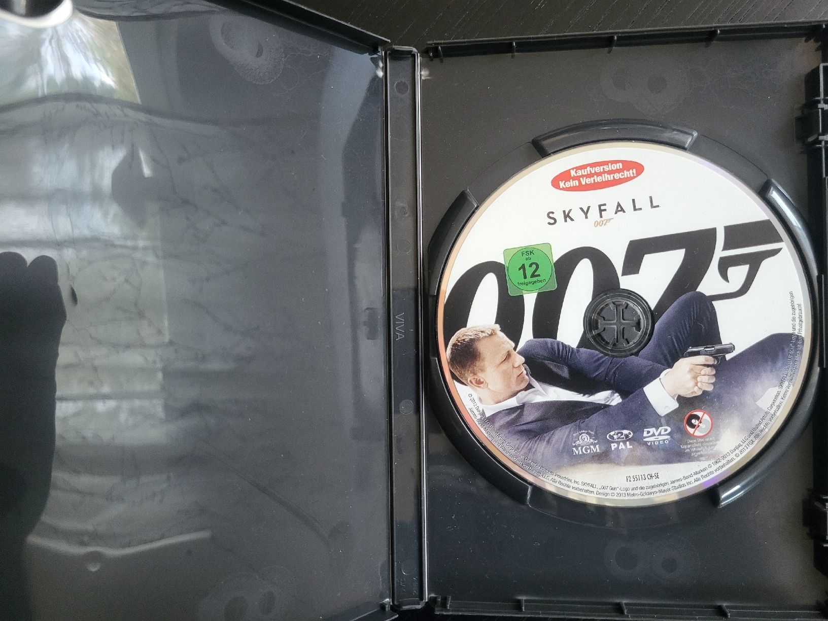 Tutti i DVDs: James Bond Skyfall guter Zustand – Usato da Lausen venduto da EisAmStiel 2