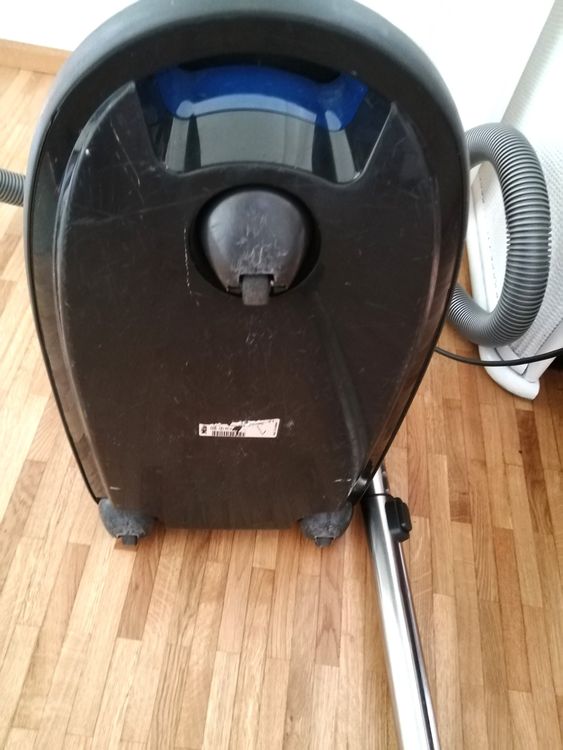 Miele Cat and Dog plus Staubsauger Kaufen auf Ricardo