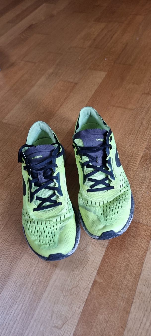 Decathlon Scarpe da uomo: KIPRUN KSLIGHT Decathlon running shoes – Usato da Dübendorf venduto da app_6b2j