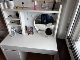 Schminktisch Weiss - gebraucht aber guter Zustand