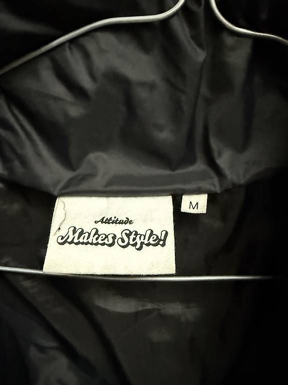 Giacche: schwarze Pufferjacke – Usato da Winkel venduto da jbuchwalder17 2