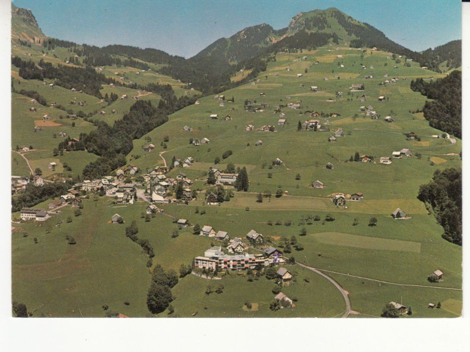 Cartoline postali: Amden Flugaufnahme 1984 – Usato da Bürglen TG venduto da StampGraf