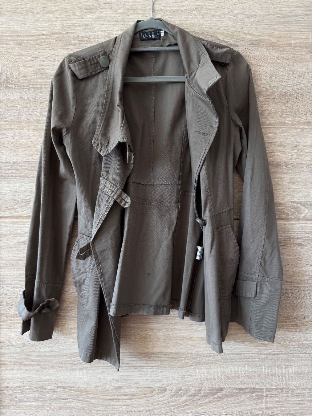 Jacken: Veste légère kaki – Neu (gemäss Beschreibung) aus Montreux von Izapechee