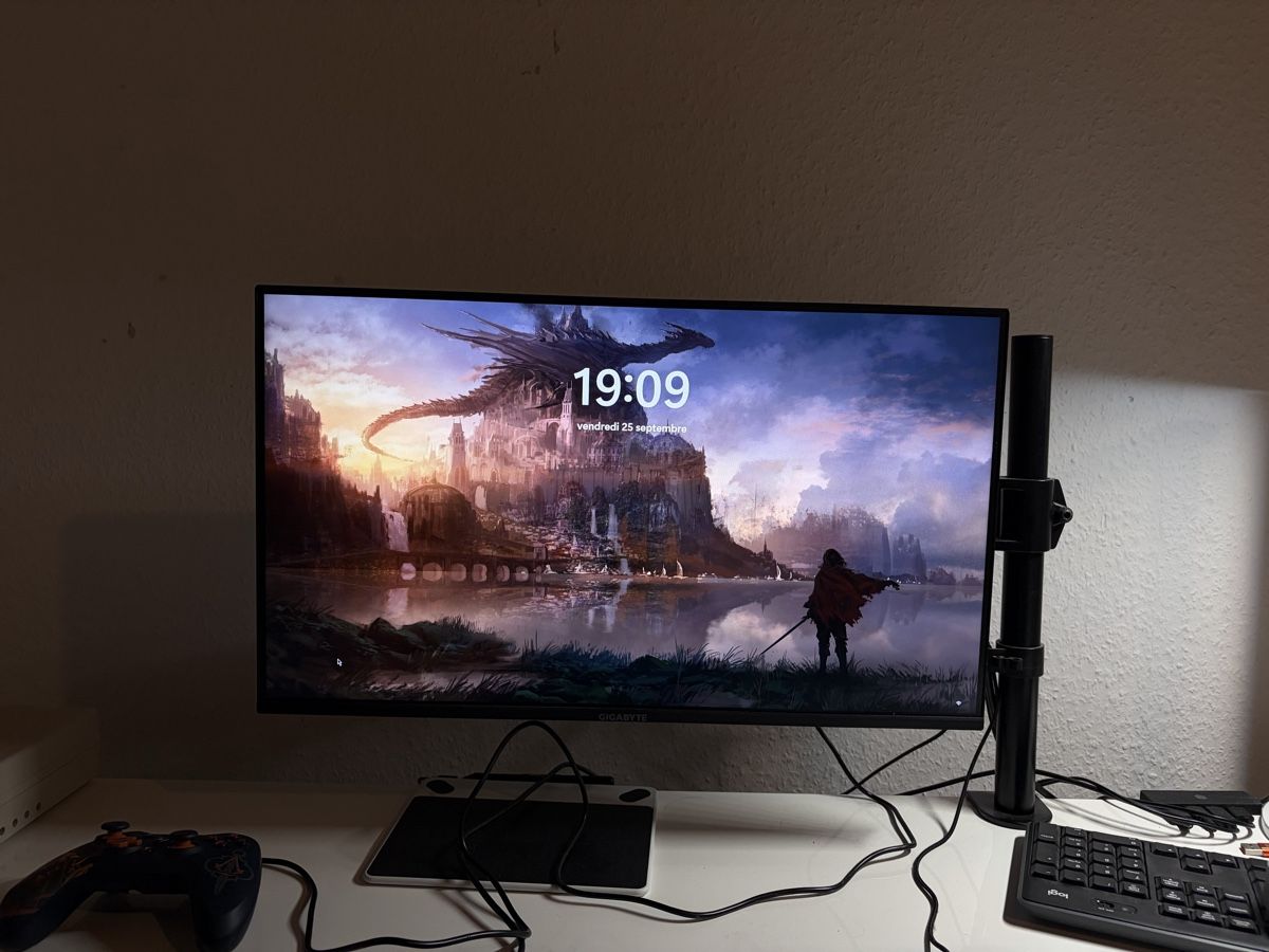 Gigabyte Ecrans: Moniteur Gaming Gigabyte 144hz – Neuf (Voir description) à La Plaine par izo_t9wk